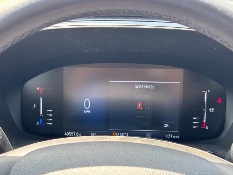 Ford Escape Vehicle Full-screen Gallery Image 21