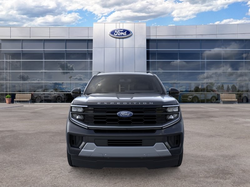 Ford Expedition Vehicle Full-screen Gallery Image 08