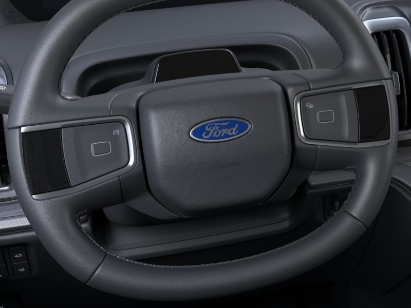 Ford Expedition Vehicle Full-screen Gallery Image 14
