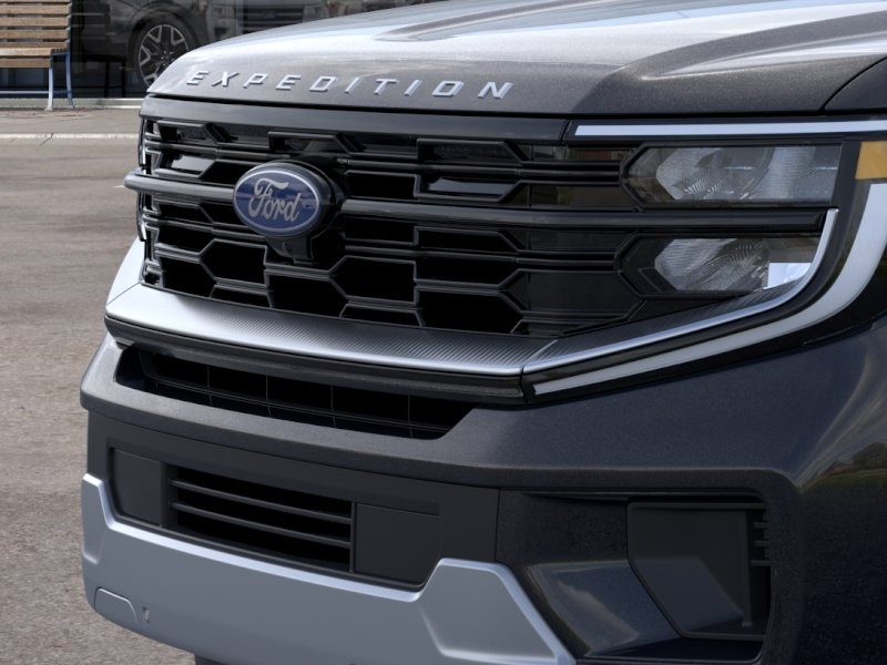 Ford Expedition Vehicle Full-screen Gallery Image 19