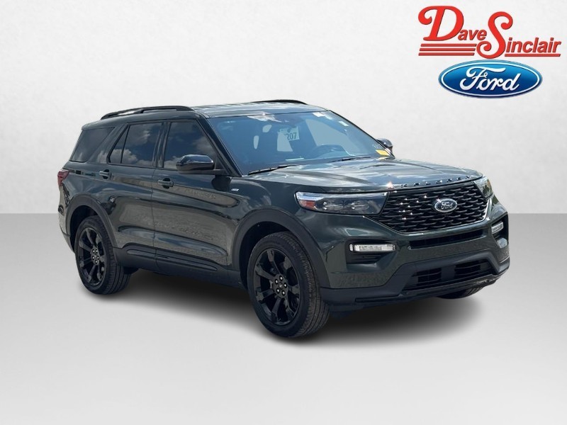 Ford Explorer Vehicle Full-screen Gallery Image 04
