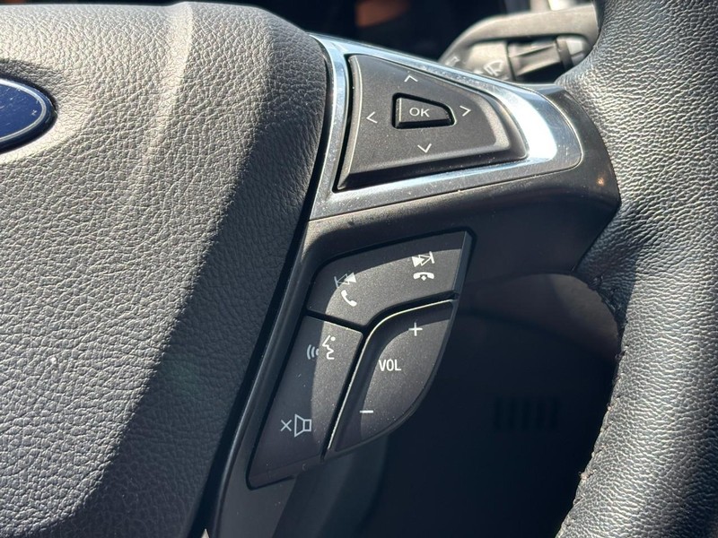 Ford Edge Vehicle Image 20