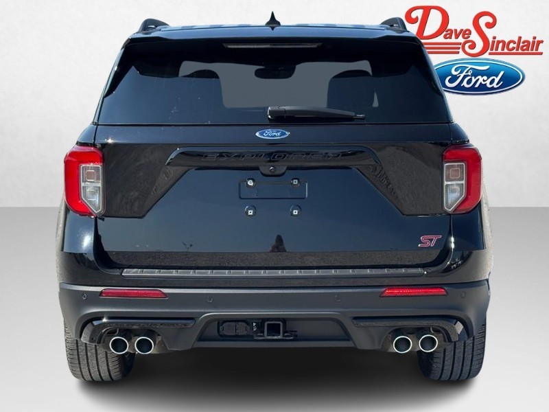Ford Explorer Vehicle Full-screen Gallery Image 08