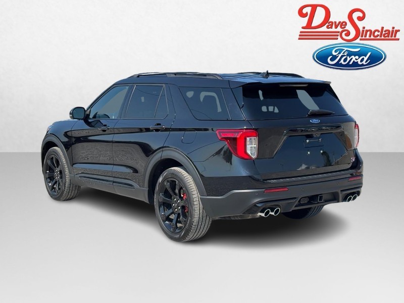 Ford Explorer Vehicle Full-screen Gallery Image 09