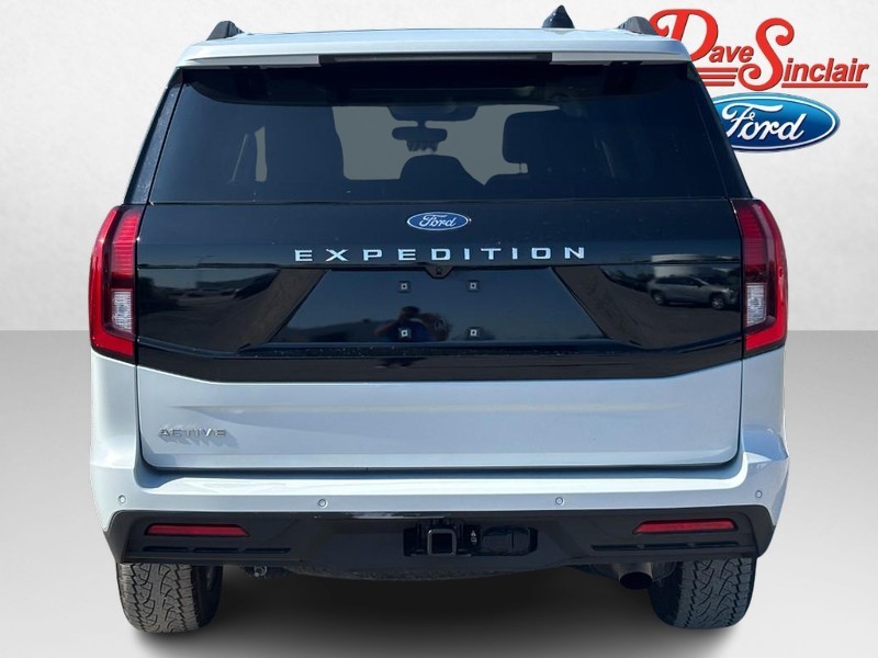 Ford Expedition Vehicle Full-screen Gallery Image 08