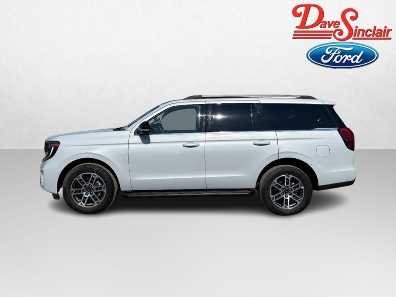 Ford Expedition Vehicle Full-screen Gallery Image 10