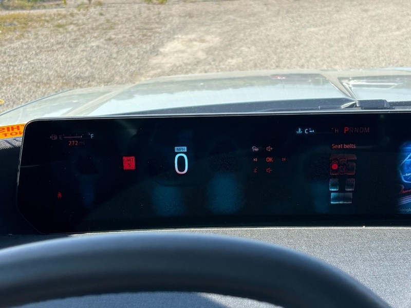 Ford Expedition Vehicle Full-screen Gallery Image 22