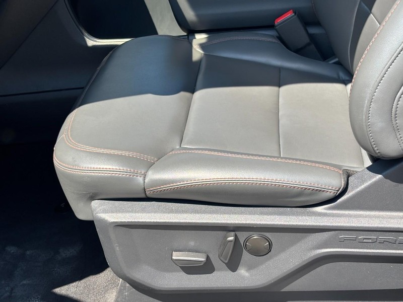 Ford Expedition Vehicle Image 18