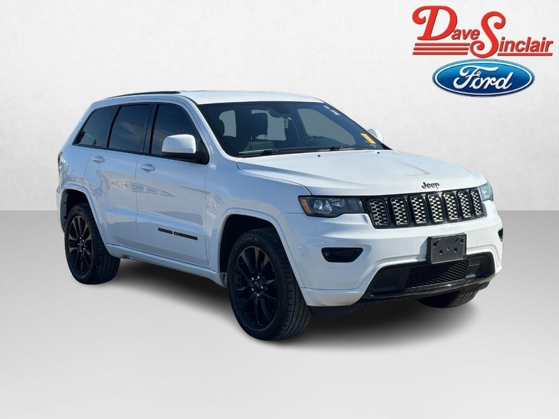 Jeep Grand Cherokee Vehicle Image 04