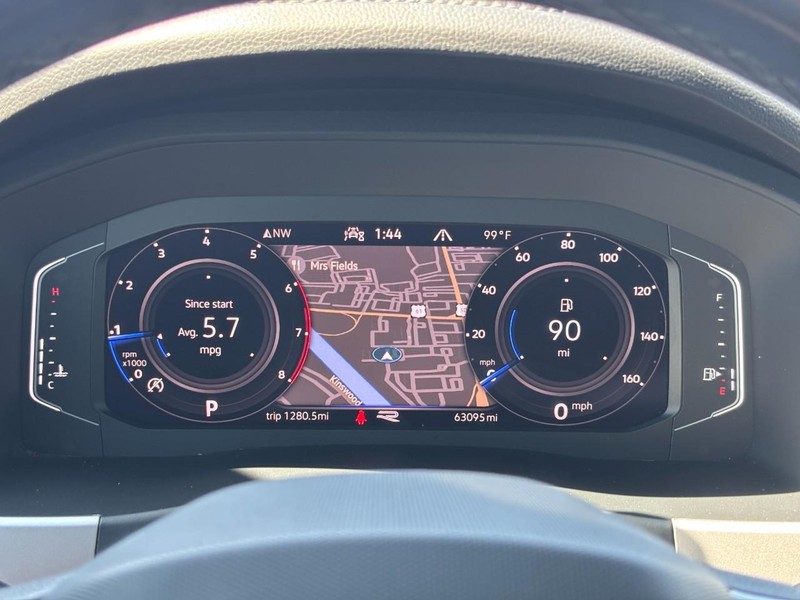 Volkswagen Atlas Vehicle Full-screen Gallery Image 22
