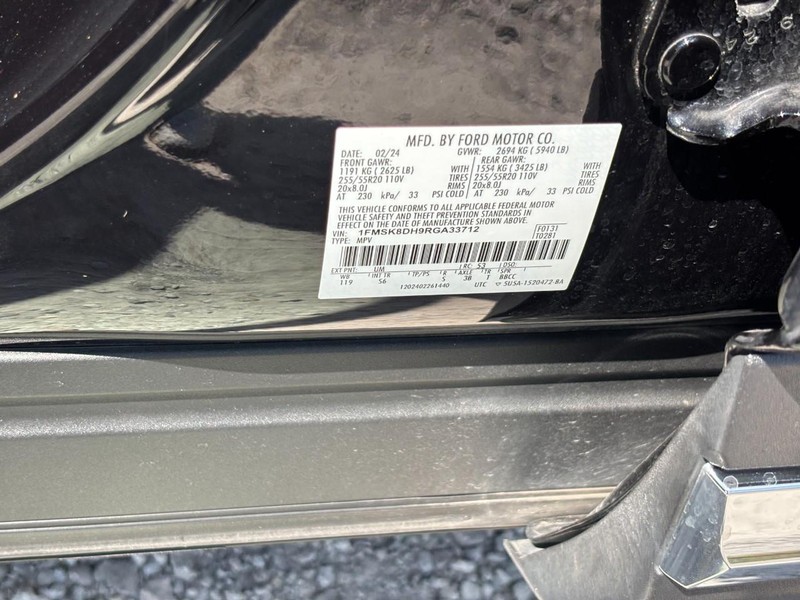 Ford Explorer Vehicle Image 27