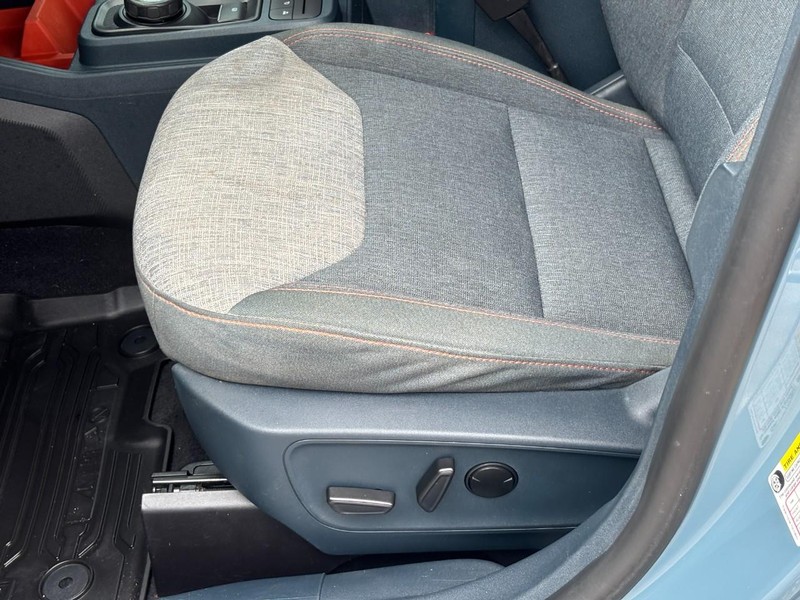 Ford Maverick Vehicle Image 17