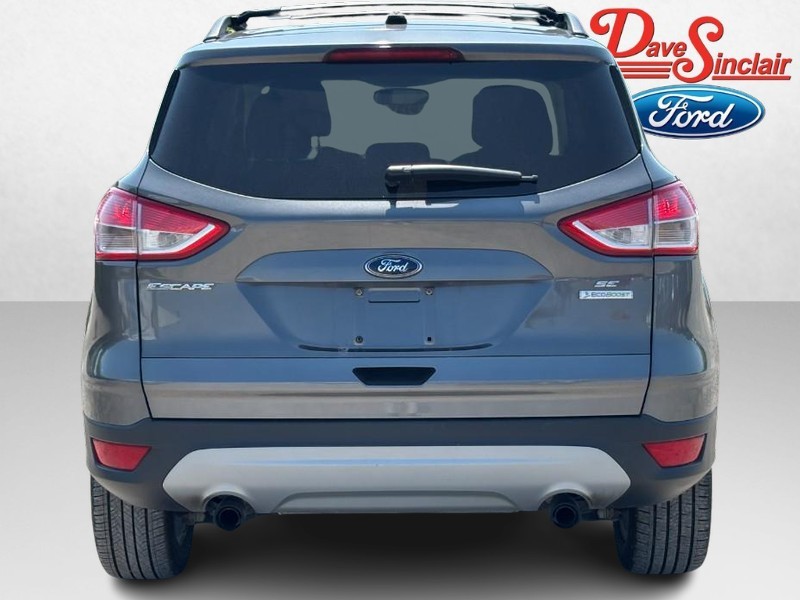 Ford Escape Vehicle Full-screen Gallery Image 08