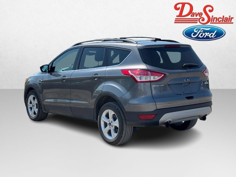 Ford Escape Vehicle Full-screen Gallery Image 09