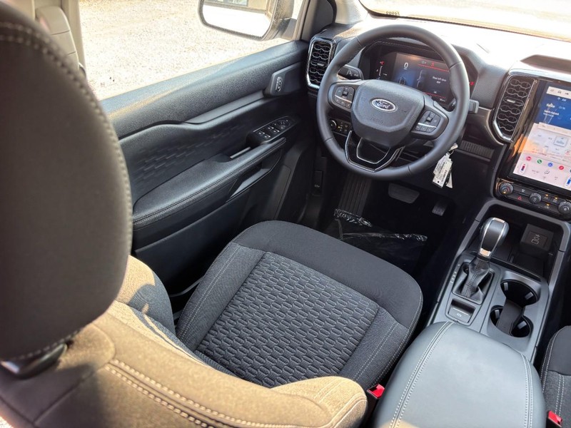 Ford Ranger Vehicle Full-screen Gallery Image 14