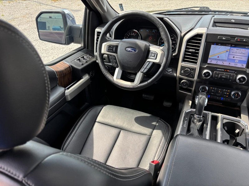Ford F-150 Vehicle Image 14
