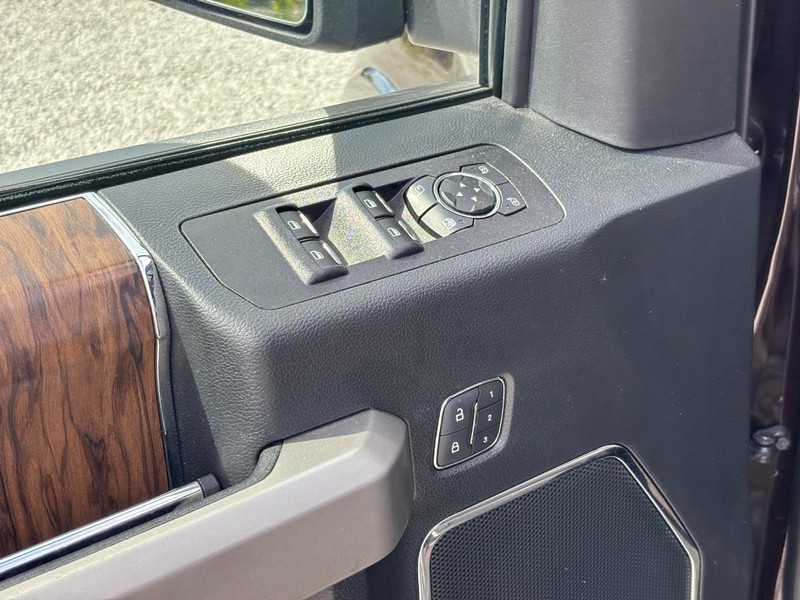 Ford F-150 Vehicle Image 18