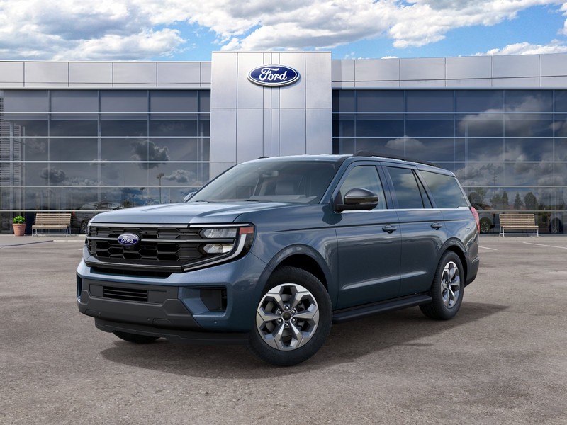 Ford Expedition Vehicle Full-screen Gallery Image 02