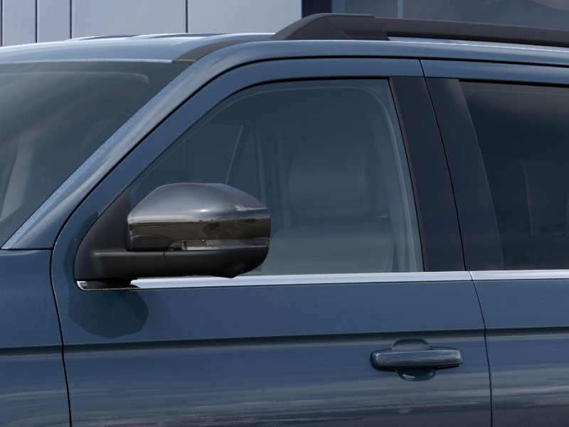 Ford Expedition Vehicle Full-screen Gallery Image 22