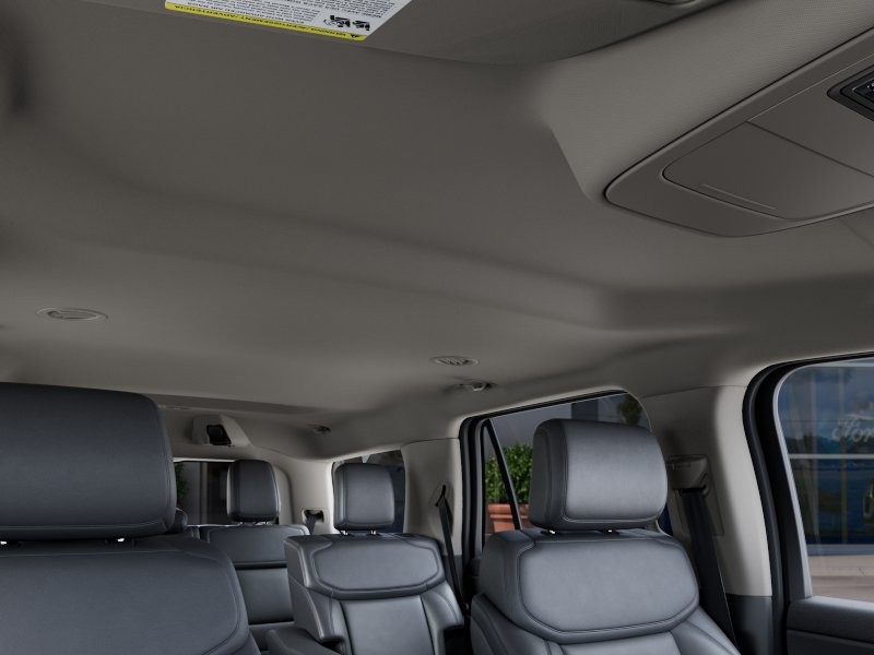 Ford Expedition Vehicle Full-screen Gallery Image 24