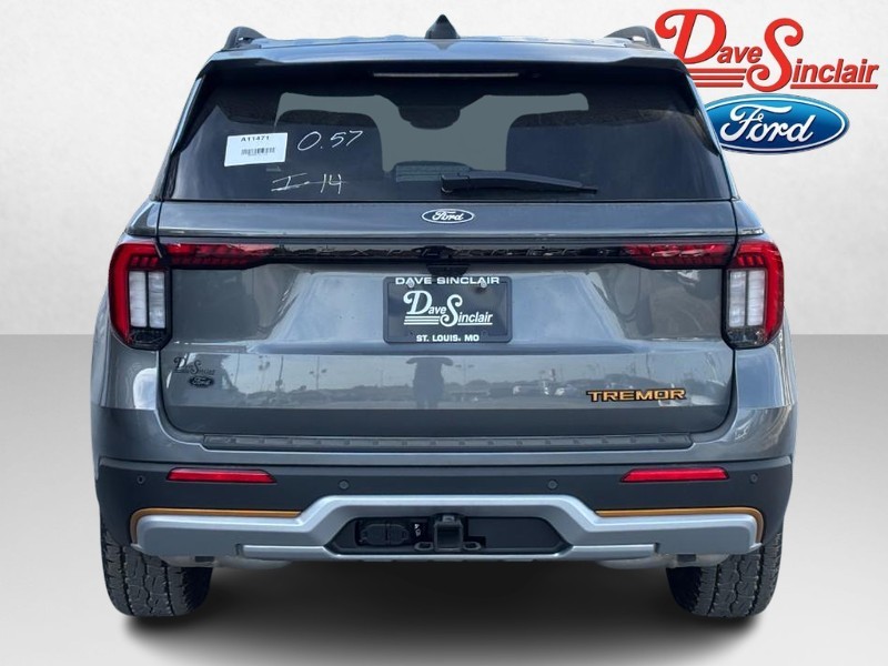 Ford Explorer Vehicle Full-screen Gallery Image 08