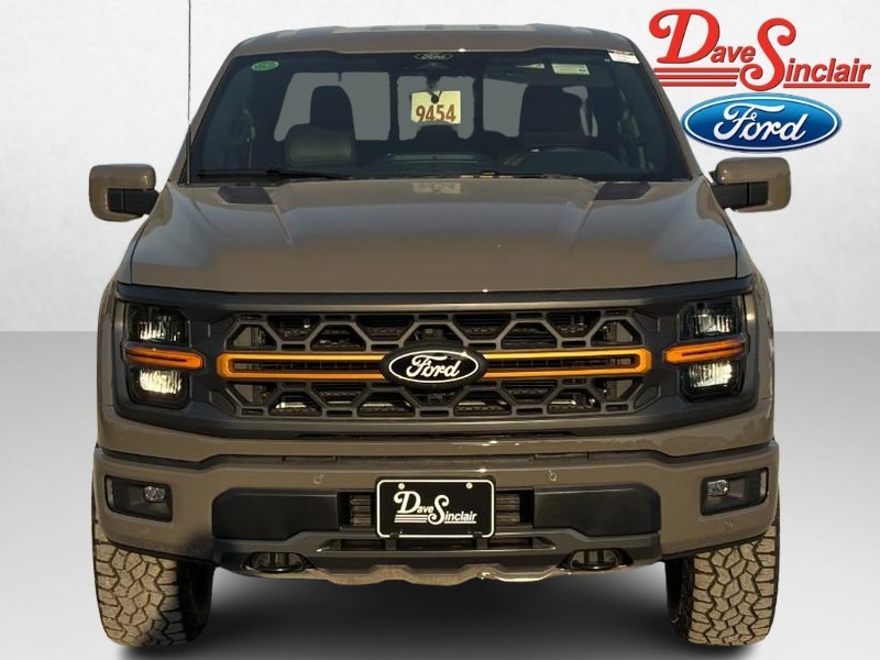 Ford F-150 Vehicle Full-screen Gallery Image 02