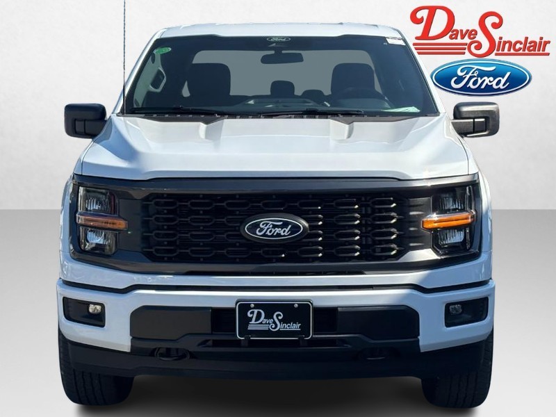 Ford F-150 Vehicle Full-screen Gallery Image 02
