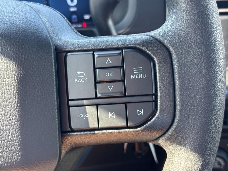Ford F-150 Vehicle Full-screen Gallery Image 20