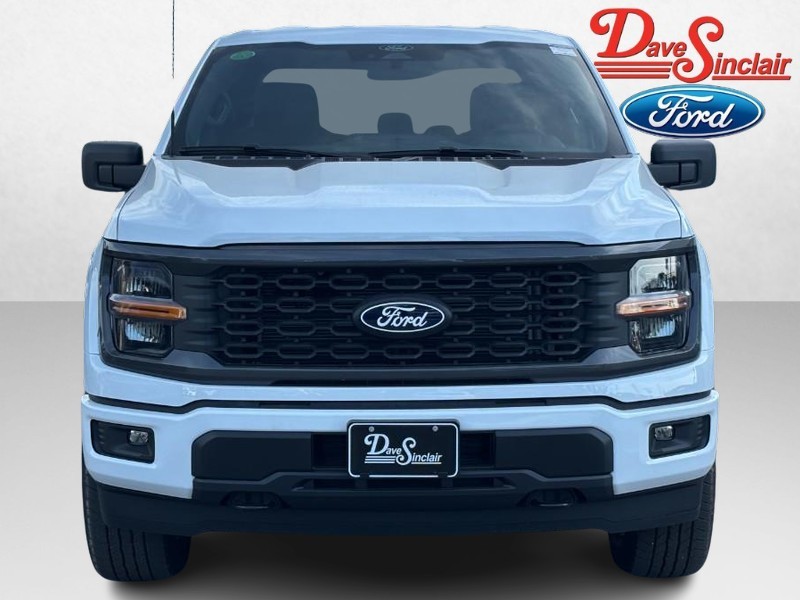 Ford F-150 Vehicle Full-screen Gallery Image 02