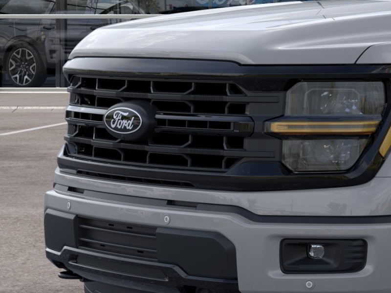Ford F-150 Vehicle Full-screen Gallery Image 19