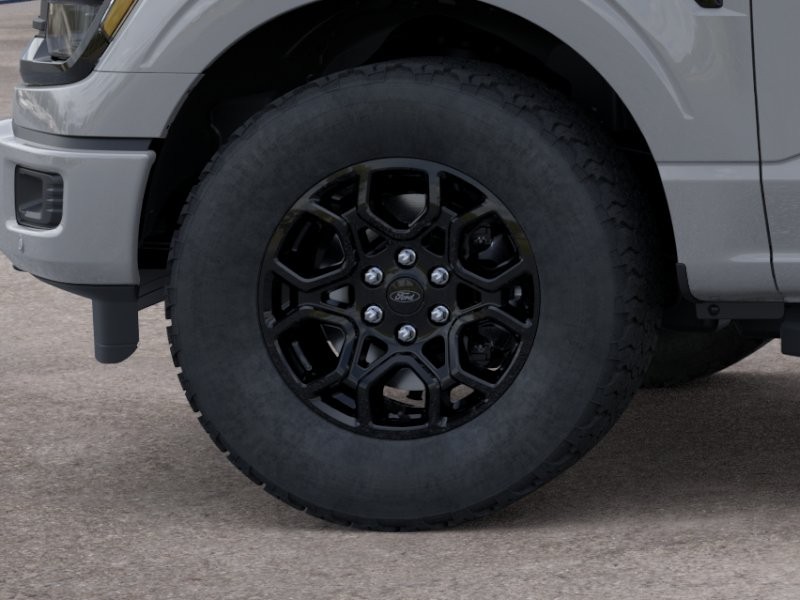 Ford F-150 Vehicle Full-screen Gallery Image 21