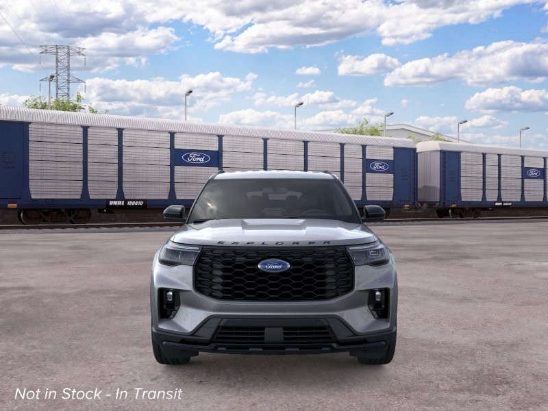 Ford Explorer Vehicle Full-screen Gallery Image 08