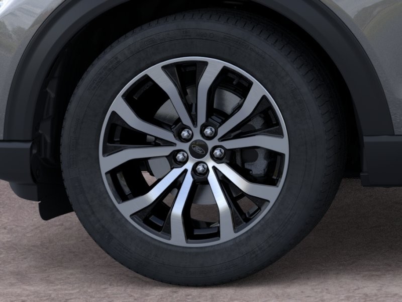 Ford Explorer Vehicle Full-screen Gallery Image 21