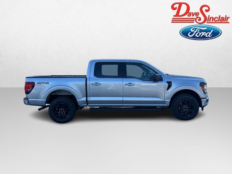 Ford F-150 Vehicle Full-screen Gallery Image 05