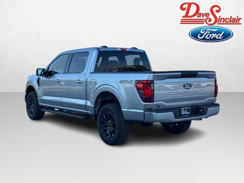 Ford F-150 Vehicle Full-screen Gallery Image 09