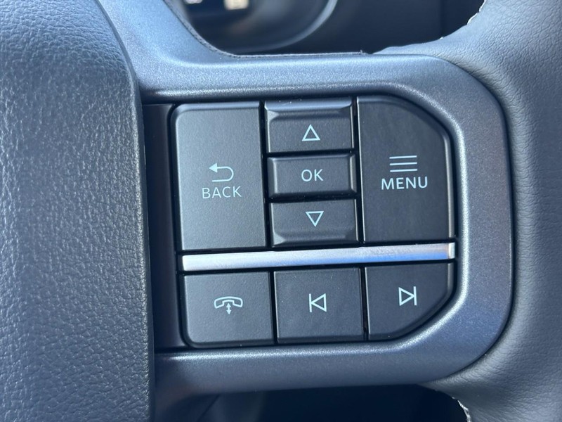 Ford Super Duty F-250 SRW Vehicle Full-screen Gallery Image 20