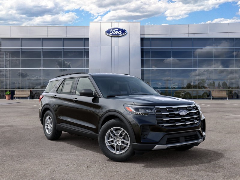 Ford Explorer Vehicle Full-screen Gallery Image 05