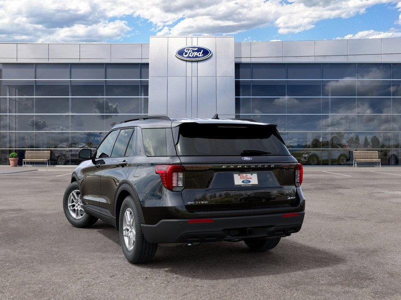 Ford Explorer Vehicle Full-screen Gallery Image 10