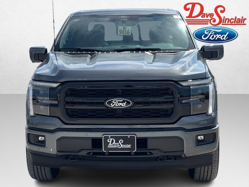 Ford F-150 Vehicle Full-screen Gallery Image 02