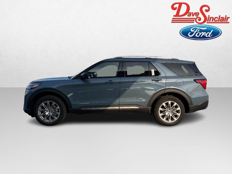 Ford Explorer Vehicle Full-screen Gallery Image 10
