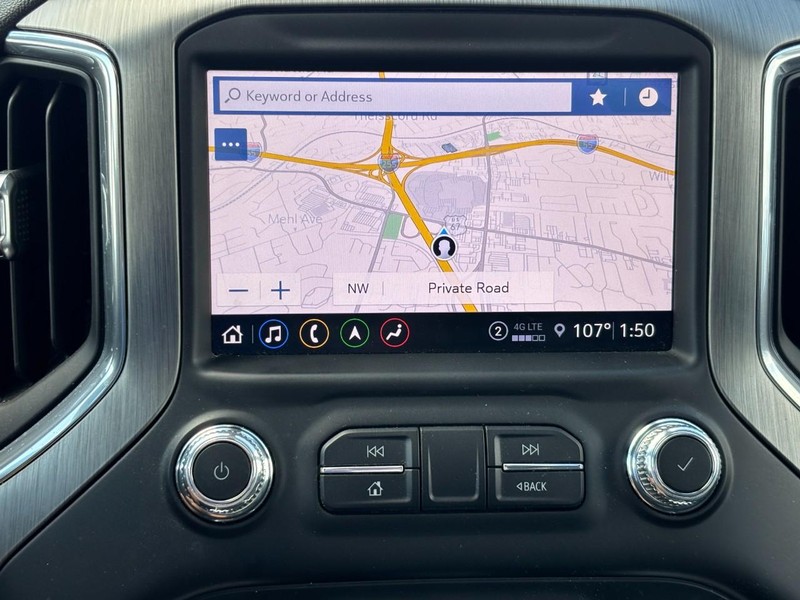 GMC Sierra 1500 Vehicle Full-screen Gallery Image 22