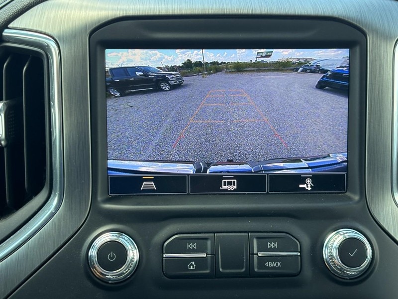 GMC Sierra 1500 Vehicle Full-screen Gallery Image 23