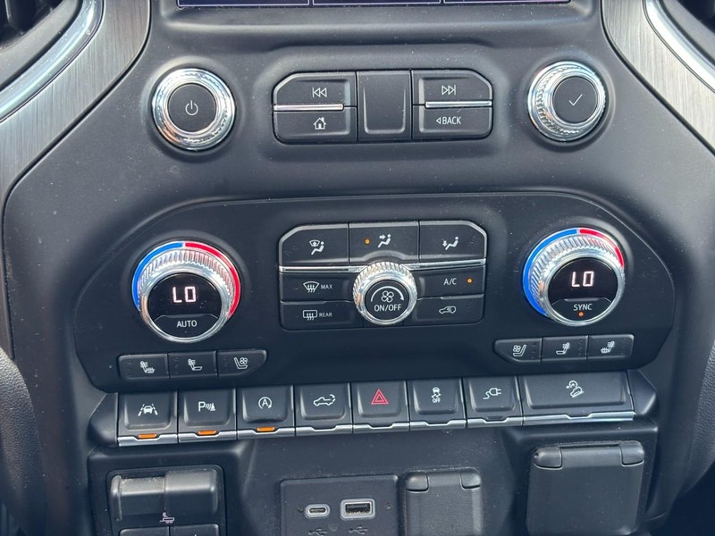 GMC Sierra 1500 Vehicle Full-screen Gallery Image 24