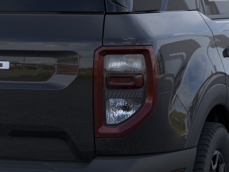 Ford Bronco Sport Vehicle Full-screen Gallery Image 23