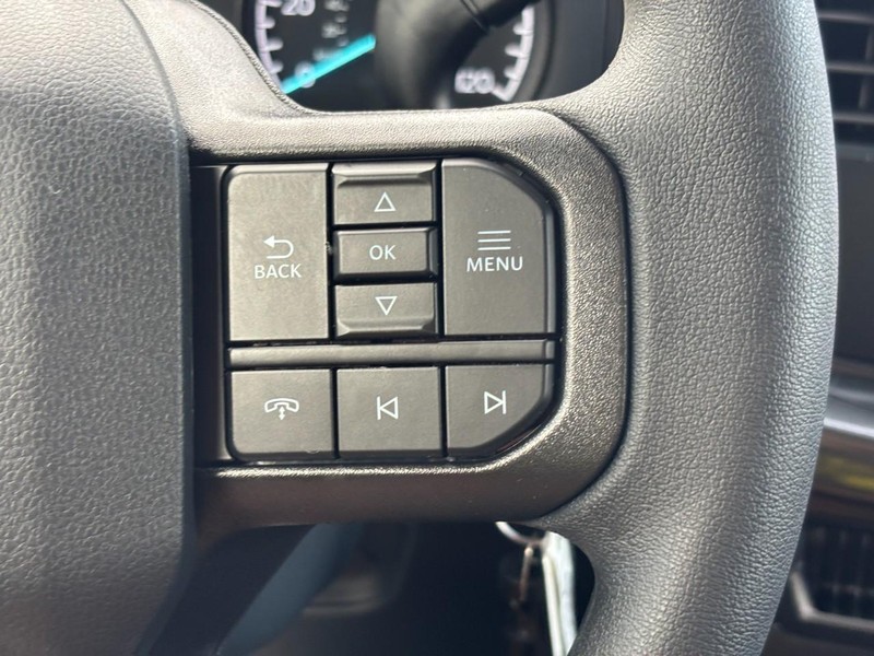 Ford F-150 Vehicle Full-screen Gallery Image 20