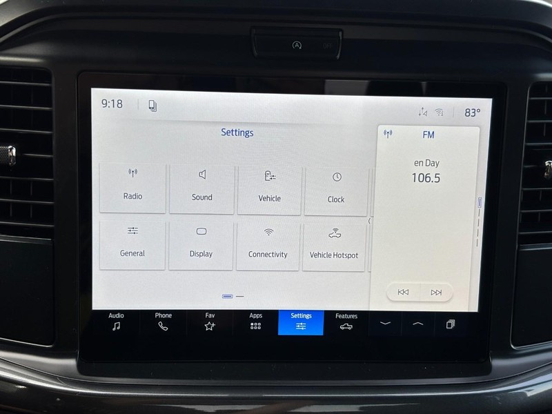 Ford F-150 Vehicle Full-screen Gallery Image 22