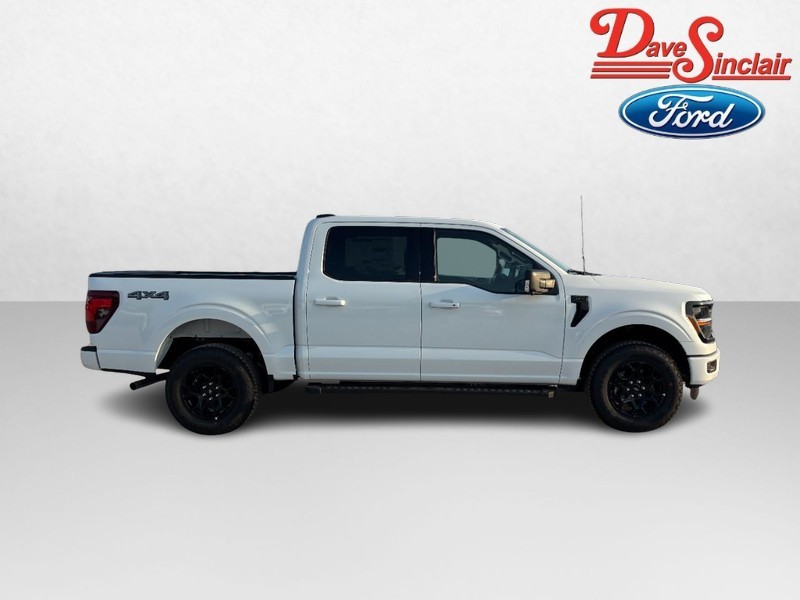 Ford F-150 Vehicle Full-screen Gallery Image 05