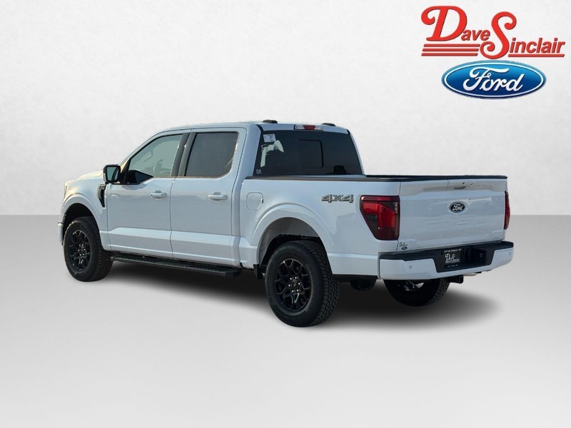 Ford F-150 Vehicle Full-screen Gallery Image 09