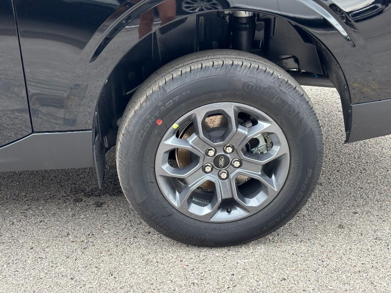 Ford Maverick Vehicle Full-screen Gallery Image 12