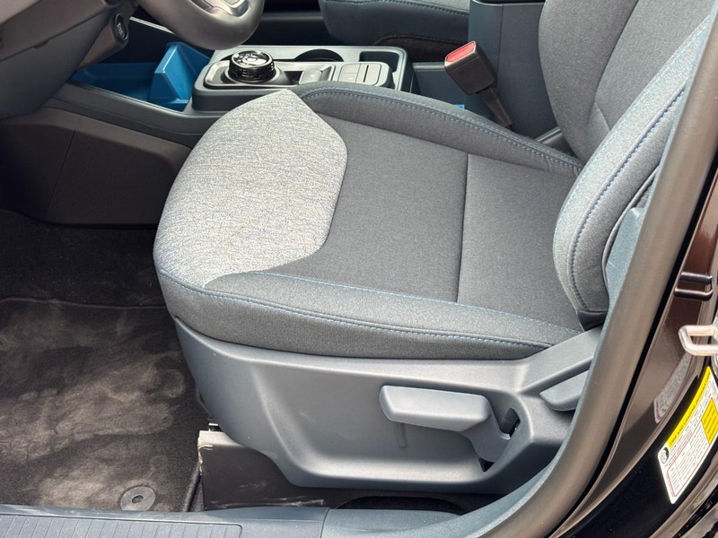 Ford Maverick Vehicle Full-screen Gallery Image 17